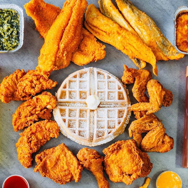 2 Pieces Chicken & 2 Pieces Catfish with 1 Side.